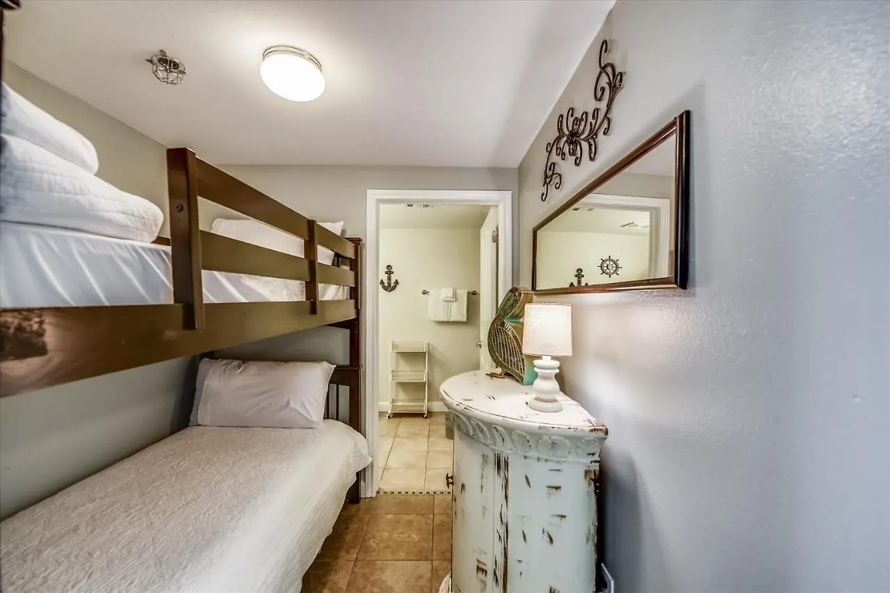 Shores Of Panama 1704 - 2 Bedroom Bunk Room Sleeps 8, Updated! Res, Parking Condo Panama City Beach