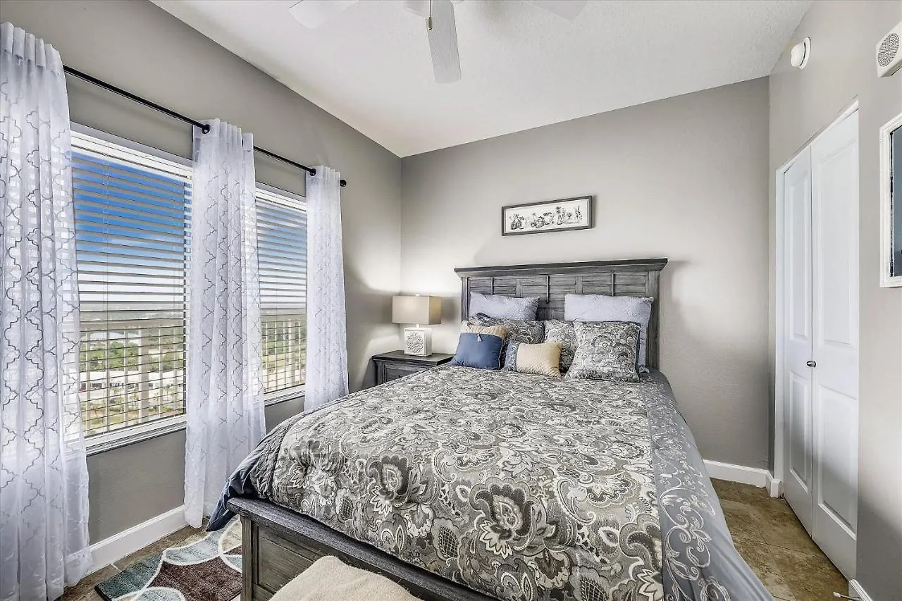 Shores Of Panama 1704 - 2 Bedroom Bunk Room Sleeps 8, Updated! Res, Parking Condo Panama City Beach Apartment