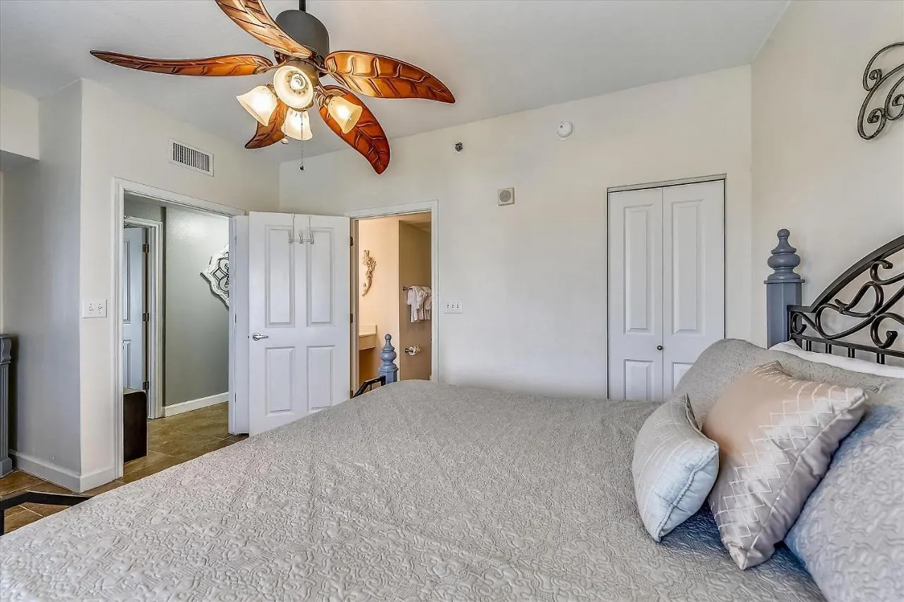Shores Of Panama 1704 - 2 Bedroom Bunk Room Sleeps 8, Updated! Res, Parking Condo Panama City Beach 0*,  United States
